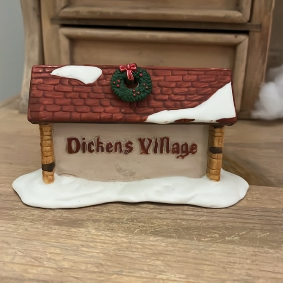 Dept 56 Dickens Village Sign Handcrafted Porcelain - Picture 3 of 6